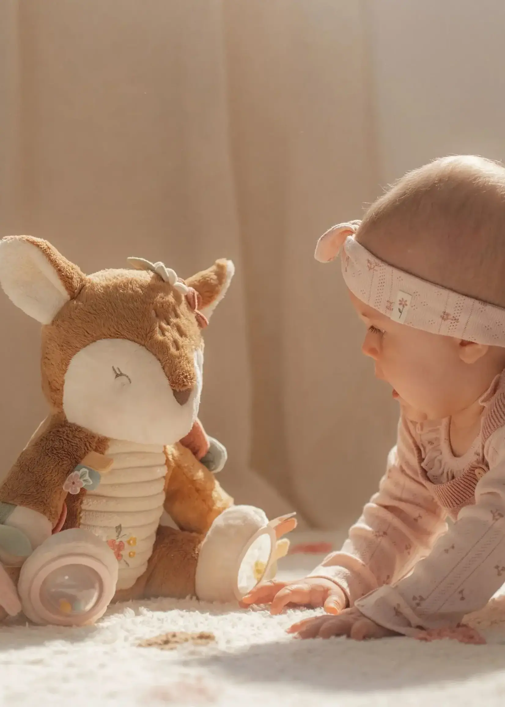 Little Dutch - activiteitenknuffel hert roze - fairy garden