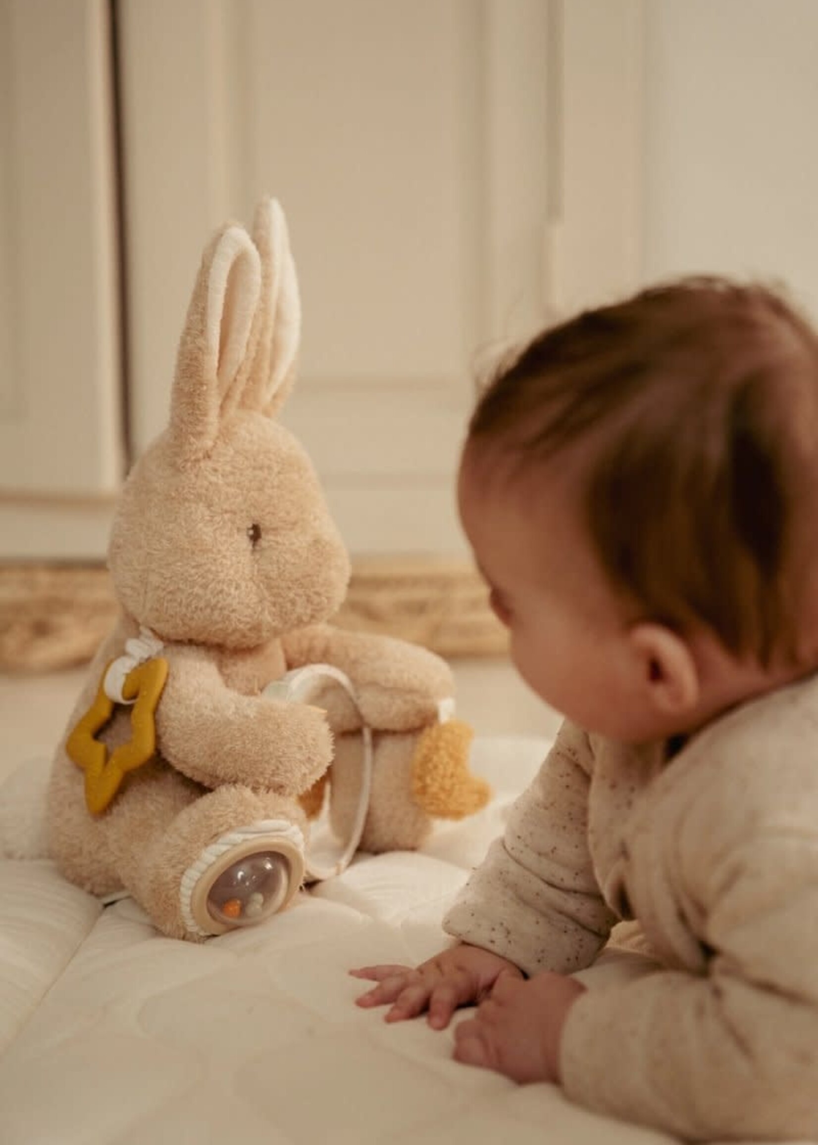 Little Dutch Litlle Dutch - activiteitenknuffel baby Bunny
