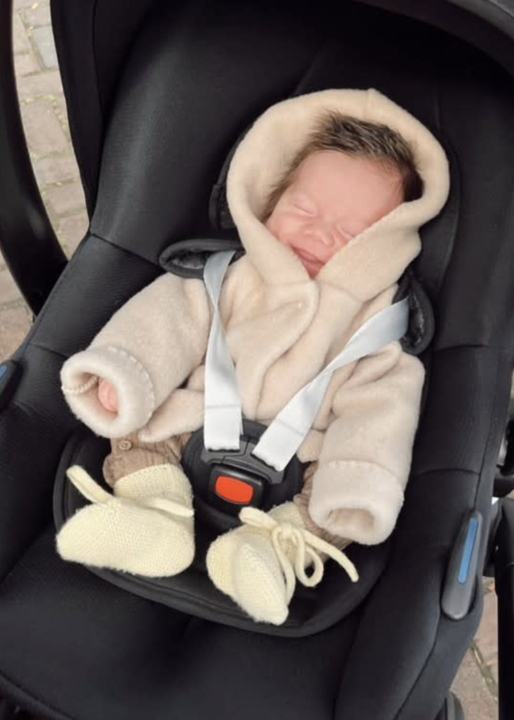 Alwero Alwero - vestje newborn merinowol beige