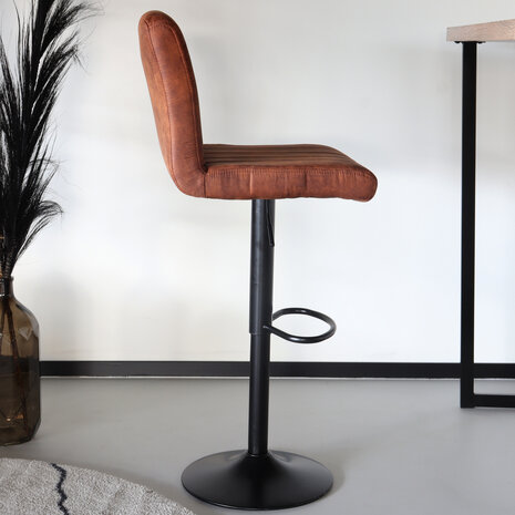 Lizzely Garden & Living Barkruk Anel met rugleuning: cognac barstoel met zwart onderstel Lizzely Garden & Living Barkruk Anel met rugleuning: cognac barstoel met zwart onderstel