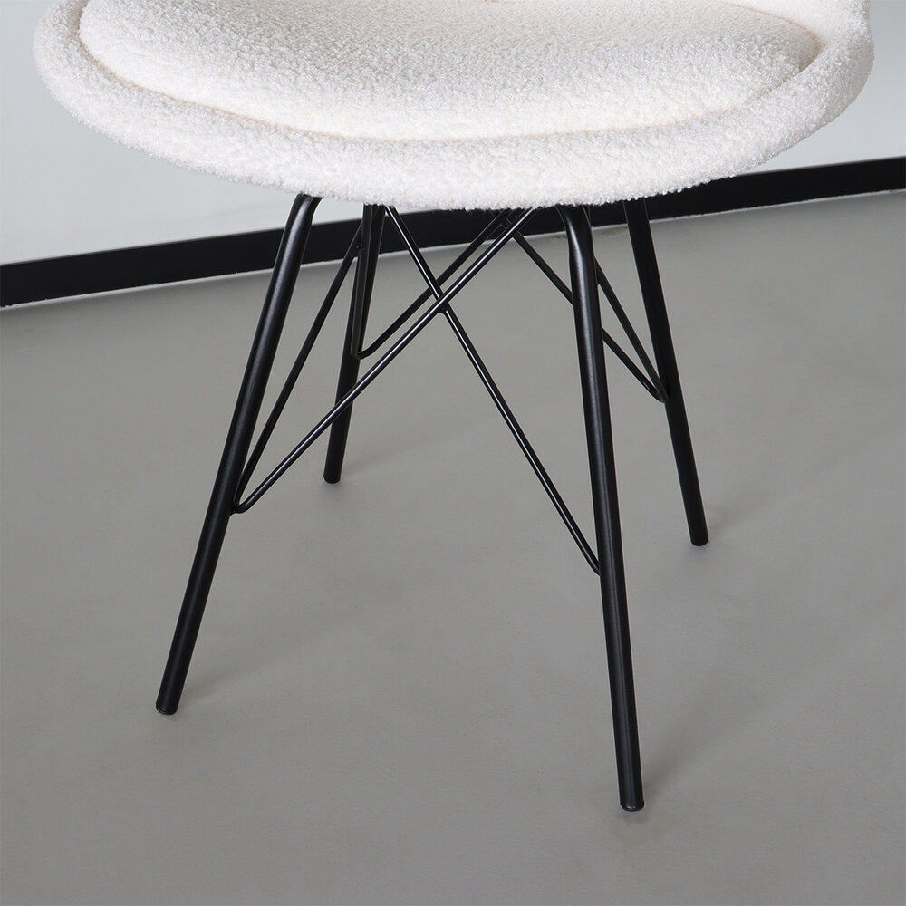 Eetkamerstoel Viga gebroken wit teddy eetstoel