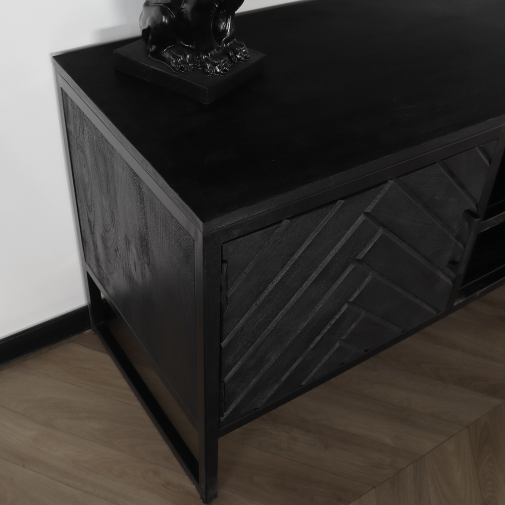 TV meubel industrieel Liv zwart visgraat mangohout 130cm lengte visgraat mango