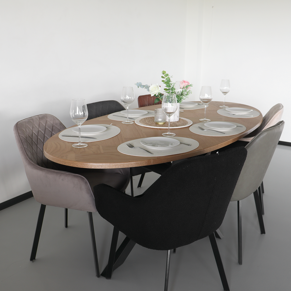 Eettafel ovaal visgraat 210cm Obie bruin ovale tafel Eettafel ovaal visgraat 210cm Obie bruin ovale tafel