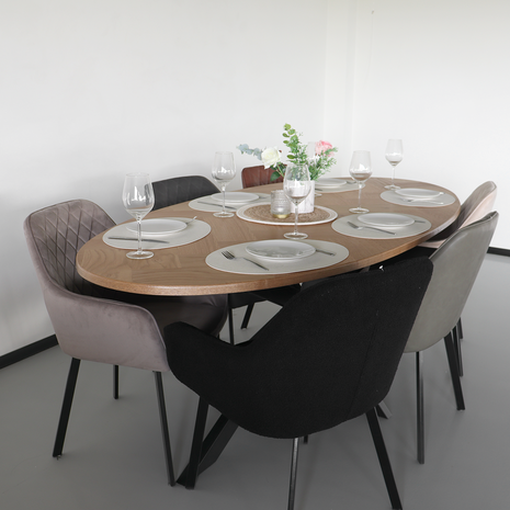 Lizzely Garden & Living Eettafel ovaal visgraat 210cm Obie bruin ovale tafel Lizzely Garden & Living Eettafel ovaal visgraat 210cm Obie bruin ovale tafel