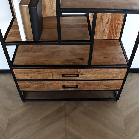 Lizzely Garden & Living Kast bruin industrieel Xavi mangohout 180cm hoog vakkenkast wandkast