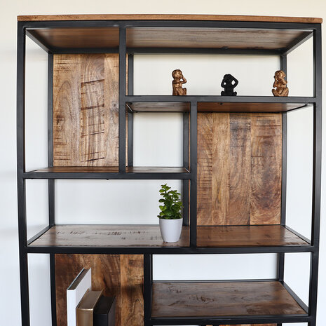 Lizzely Garden & Living Kast bruin industrieel Xavi mangohout 180cm hoog vakkenkast wandkast