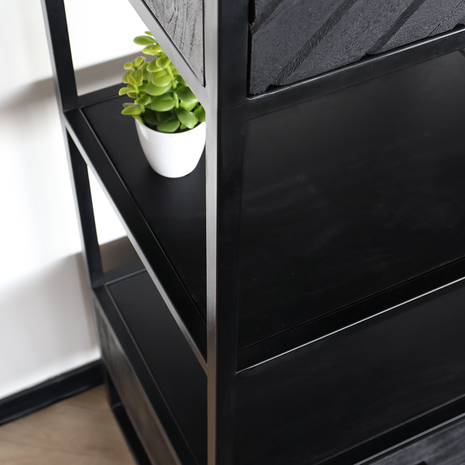 Lizzely Garden & Living Kast zwart industrieel Lio mangohout visgraat 180cm hoog vakkenkast wandkast Lizzely Garden & Living Kast zwart industrieel Lio mangohout visgraat 180cm hoog vakkenkast wandkast