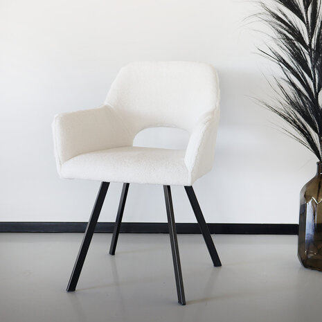 Lizzely Garden & Living Eetkamerstoel Joeri wit teddy eetstoel design Lizzely Garden & Living Eetkamerstoel Joeri wit teddy eetstoel design