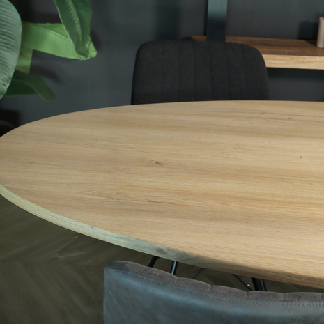 Lizzely Garden & Living Eettafel ovaal 210cm Rato lichtbruin ovale tafel Lizzely Garden & Living Eettafel ovaal 210cm Rato lichtbruin ovale tafel