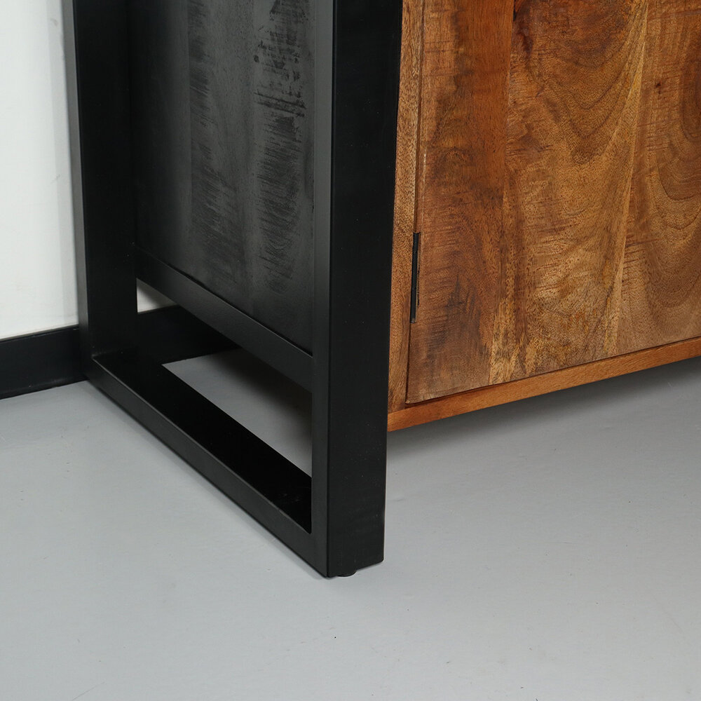 Industriële kast mangohout Dex 150x100cm wandkast duurzaam mango Industriële kast mangohout Dex 150x100cm wandkast duurzaam mango