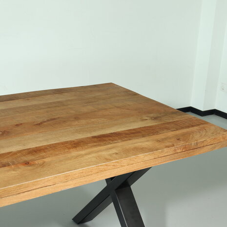 Lizzely Garden & Living Eettafel rechthoekig mangohout Xavier lichtbruin 160cm duurzaam tafel met X-poot mango langwerpige eetkamertafel hout