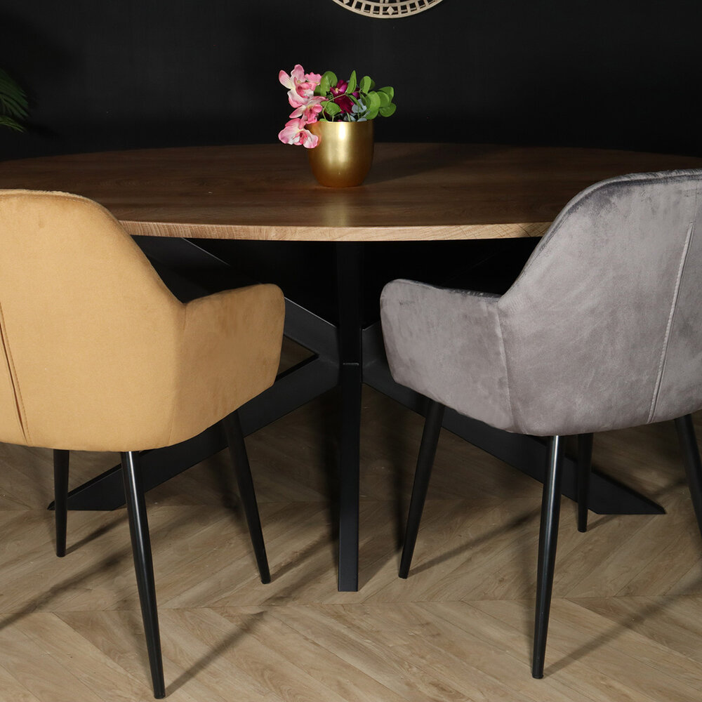 Eettafel ovaal 180cm Rato bruin ovale tafel Eettafel ovaal 180cm Rato bruin ovale tafel