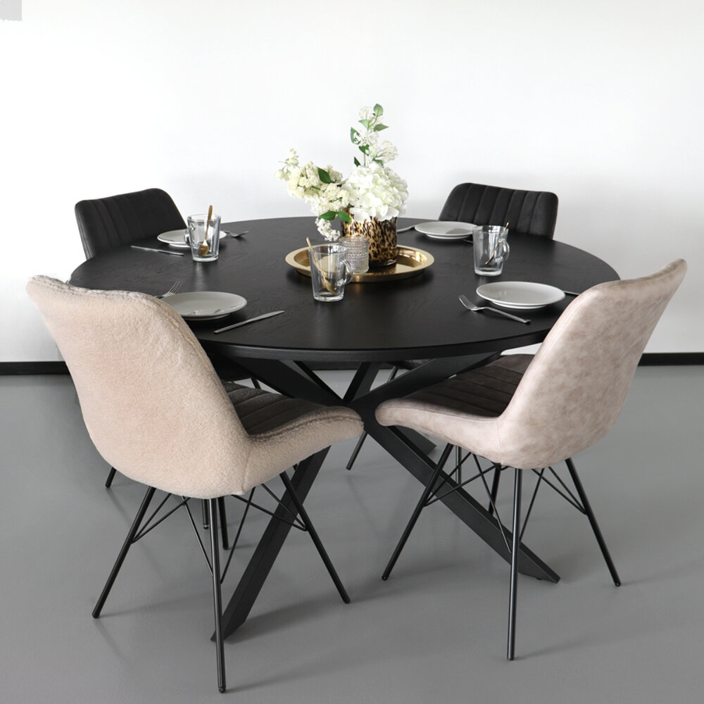 Eettafel rond visgraat Ozzy zwart 140cm ronde tafel Eettafel rond visgraat Ozzy zwart 140cm ronde tafel