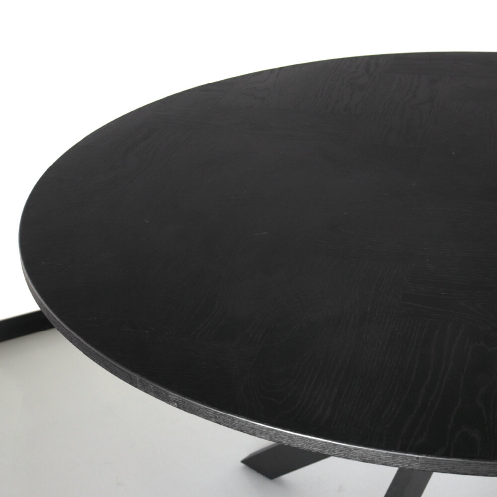 Eettafel rond visgraat Ozzy zwart 130cm ronde tafel Eettafel rond visgraat Ozzy zwart 130cm ronde tafel