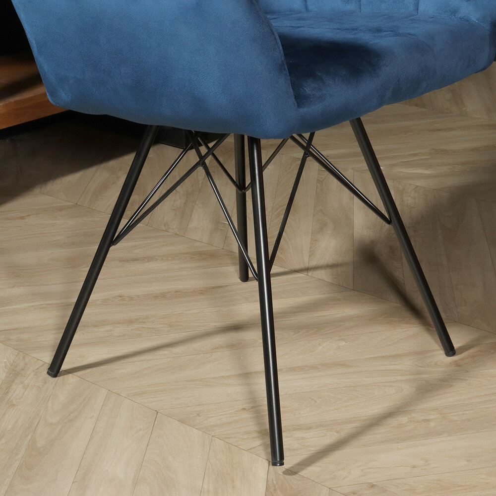 Eetkamerstoel met armleuning Lola blauw velvet eetstoel