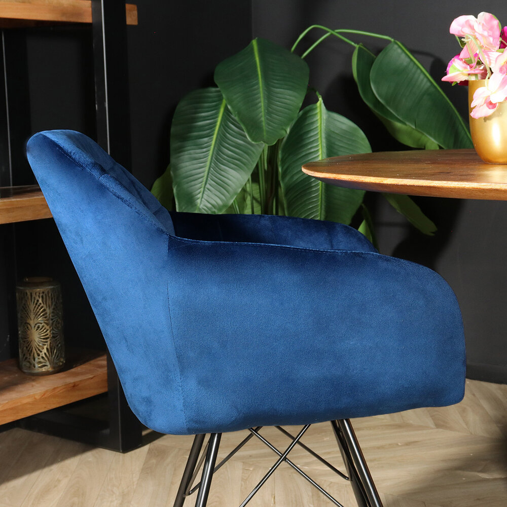 Eetkamerstoel met armleuning Lola blauw velvet eetstoel