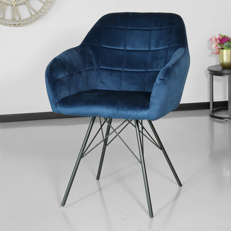 Lizzely Garden & Living Eetkamerstoel met armleuning Lola blauw velvet eetstoel