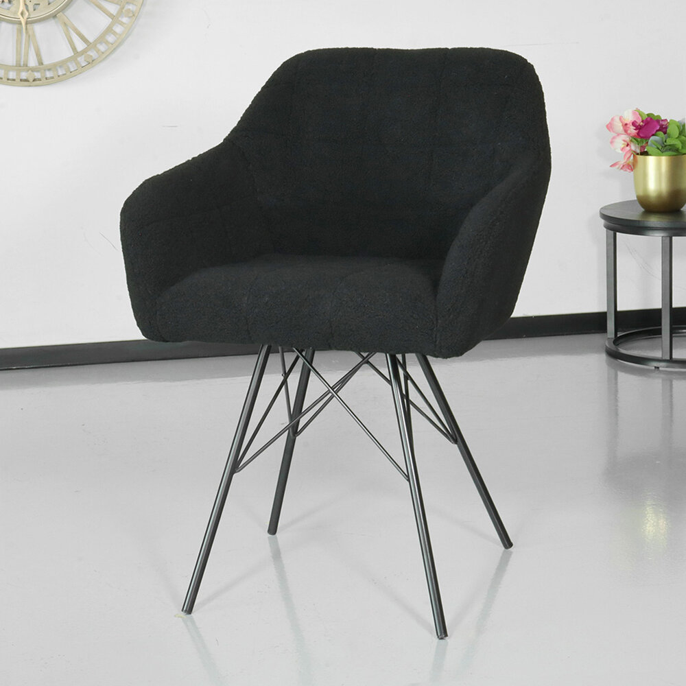 Eetkamerstoel met armleuning Lola zwart teddy eetstoel Eetkamerstoel met armleuning Lola zwart teddy eetstoel