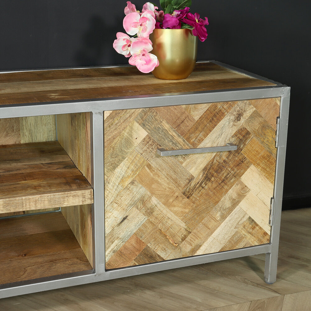 TV meubel industrieel mangohout Sofia lichtbruin visgraat tv-meubel 150cm duurzaam mango massief hout TV meubel industrieel mangohout Sofia lichtbruin visgraat tv-meubel 150cm duurzaam mango massief hout