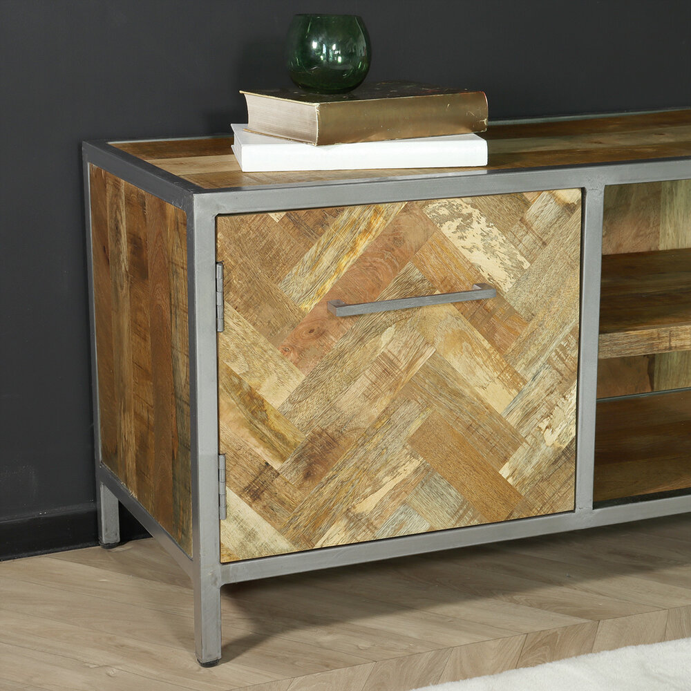TV meubel industrieel mangohout Sofia lichtbruin visgraat tv-meubel 150cm duurzaam mango massief hout TV meubel industrieel mangohout Sofia lichtbruin visgraat tv-meubel 150cm duurzaam mango massief hout