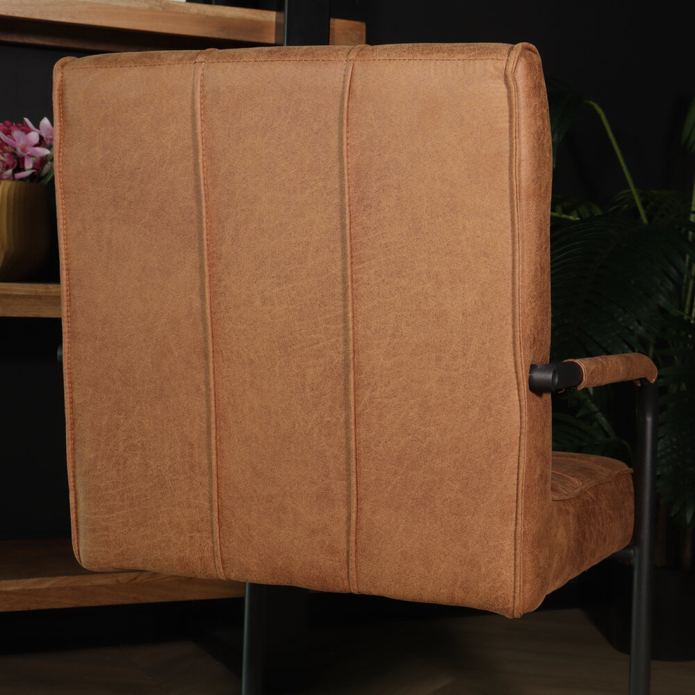 Eetkamerstoel met armleuning Indy cognac microvezel eetstoel Eetkamerstoel met armleuning Indy cognac microvezel eetstoel