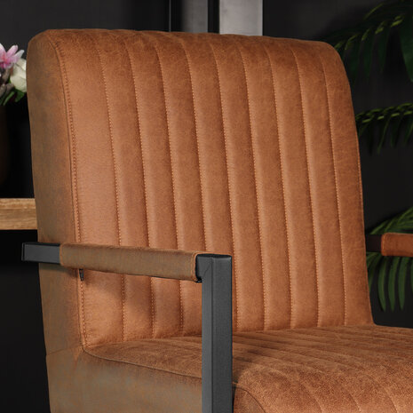 Lizzely Garden & Living Eetkamerstoel met armleuning Timor cognac microvezel eetstoel Lizzely Garden & Living Eetkamerstoel met armleuning Timor cognac microvezel eetstoel