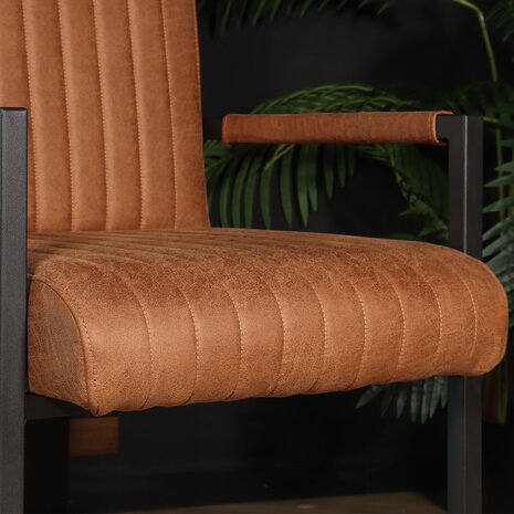 Lizzely Garden & Living Eetkamerstoel met armleuning Timor cognac microvezel eetstoel Lizzely Garden & Living Eetkamerstoel met armleuning Timor cognac microvezel eetstoel