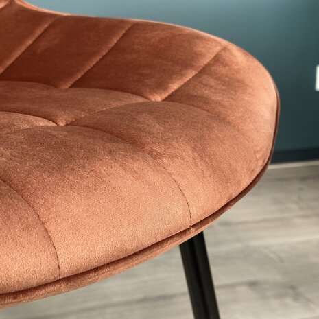 Lizzely Garden & Living Eetkamerstoel De Vince bruin velvet eetstoel Lizzely Garden & Living Eetkamerstoel De Vince bruin velvet eetstoel