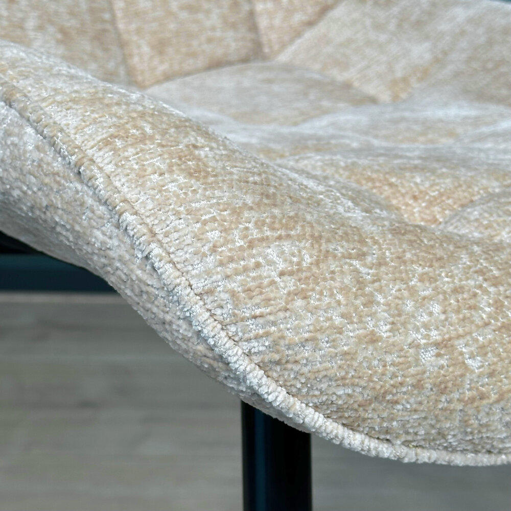 Eetkamerstoel De Vince beige chenille eetstoel Eetkamerstoel De Vince beige chenille eetstoel