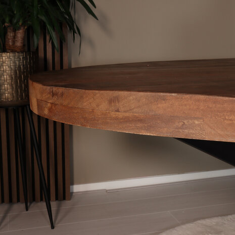 Lizzely Garden & Living Tweedekansmodel: Eettafel ovaal mangohout 180cm James bruin ovale industriële tafel duurzaam mango eetkamertafel