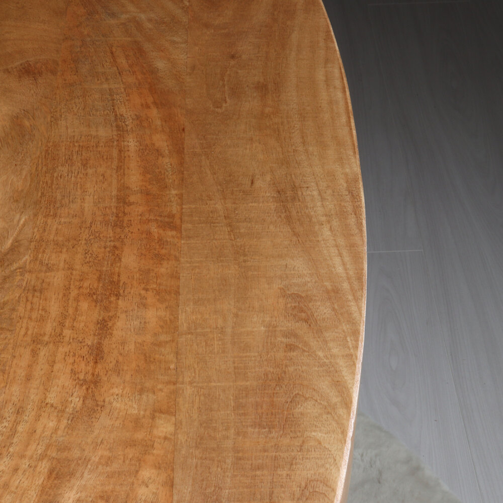 Eettafel ovaal mangohout 180cm James lichtbruin ovale industriële tafel duurzaam mango eetkamertafel Eettafel ovaal mangohout 180cm James lichtbruin ovale industriële tafel duurzaam mango eetkamertafel
