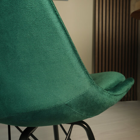 Lizzely Garden & Living Eetkamerstoel Viga donkergroen velvet eetstoel Lizzely Garden & Living Eetkamerstoel Viga donkergroen velvet eetstoel
