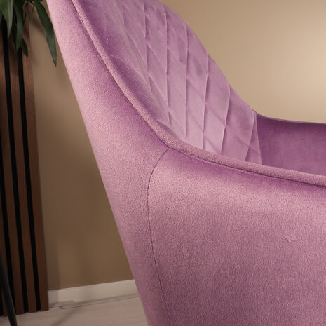 Lizzely Garden & Living Eetkamerstoel met armleuning Yurgan velvet paars eetstoel Lizzely Garden & Living Eetkamerstoel met armleuning Yurgan velvet paars eetstoel