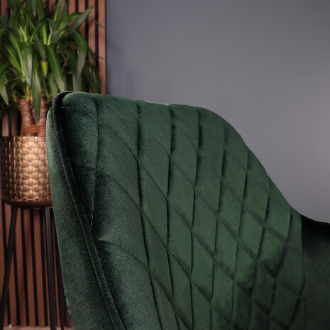 Lizzely Garden & Living Eetkamerstoel met armleuning Yurgan velvet donkergroen eetstoel Lizzely Garden & Living Eetkamerstoel met armleuning Yurgan velvet donkergroen eetstoel
