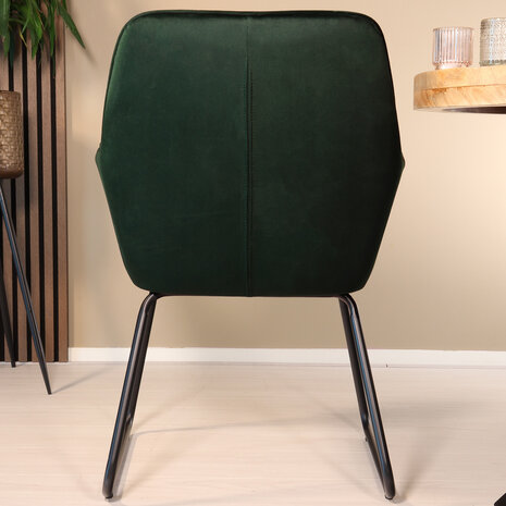 Lizzely Garden & Living Eetkamerstoel met armleuning Mae donkergroen velvet eetstoel Lizzely Garden & Living Eetkamerstoel met armleuning Mae donkergroen velvet eetstoel