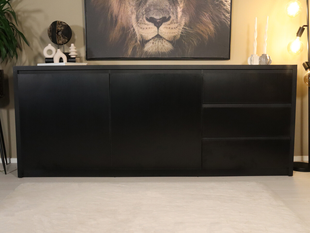 Dressoir melamine Cassie zwart 200cm Dressoir melamine Cassie zwart 200cm