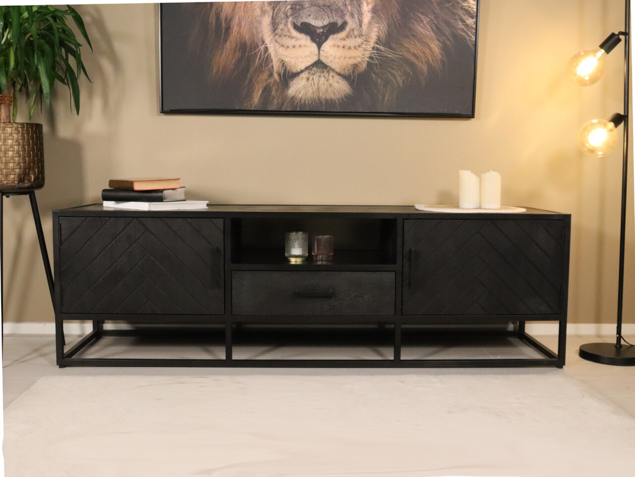 TV meubel industrieel Danae zwart visgraat duurzaam mangohout 165cm lengte mango