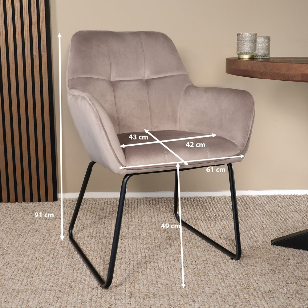 Eetkamerstoel met armleuning Mae taupe velvet eetstoel