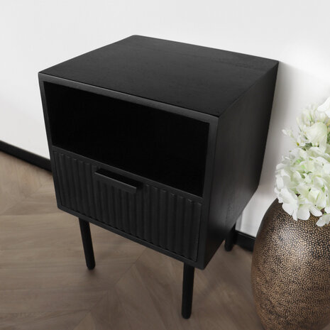 Lizzely Garden & Living Nachtkastje industrieel mangohout bijzettafel Avelyn zwart duurzaam mango side table Lizzely Garden & Living Nachtkastje industrieel mangohout bijzettafel Avelyn zwart duurzaam mango side table