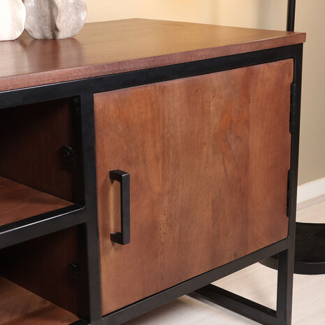 Lizzely Garden & Living TV meubel industrieel Liv walnoot mangohout 130cm lengte Lizzely Garden & Living TV meubel industrieel Liv walnoot mangohout 130cm lengte