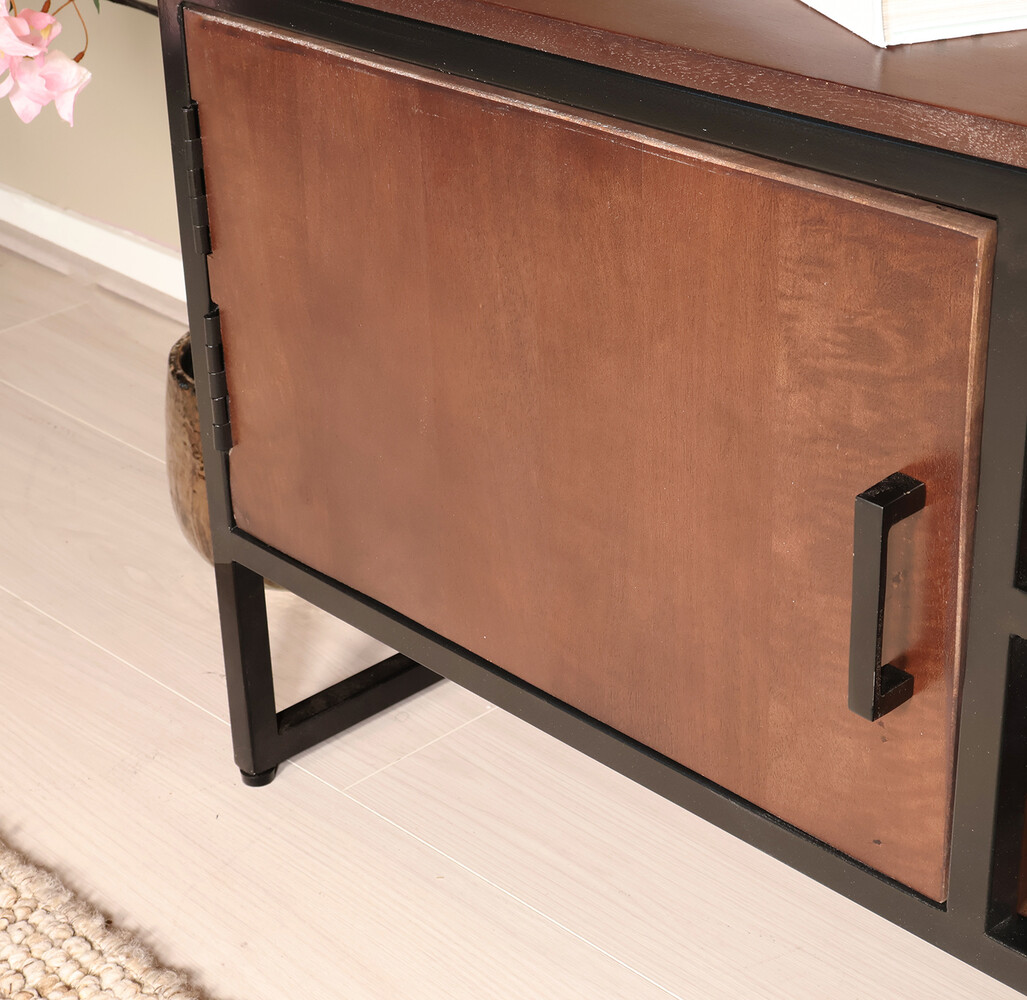 TV meubel industrieel Liv walnoot mangohout 150cm lengte TV meubel industrieel Liv walnoot mangohout 150cm lengte