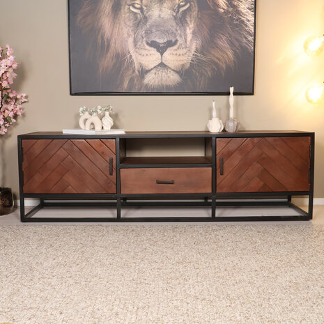 Lizzely Garden & Living TV meubel industrieel Danae walnoot visgraat mangohout 165cm Lizzely Garden & Living TV meubel industrieel Danae walnoot visgraat mangohout 165cm