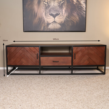 Lizzely Garden & Living TV meubel industrieel Danae walnoot visgraat mangohout 165cm Lizzely Garden & Living TV meubel industrieel Danae walnoot visgraat mangohout 165cm