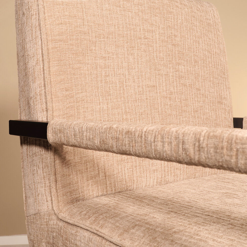 Eetkamerstoel met armleuning Milan beige chenille Eetkamerstoel met armleuning Milan beige chenille