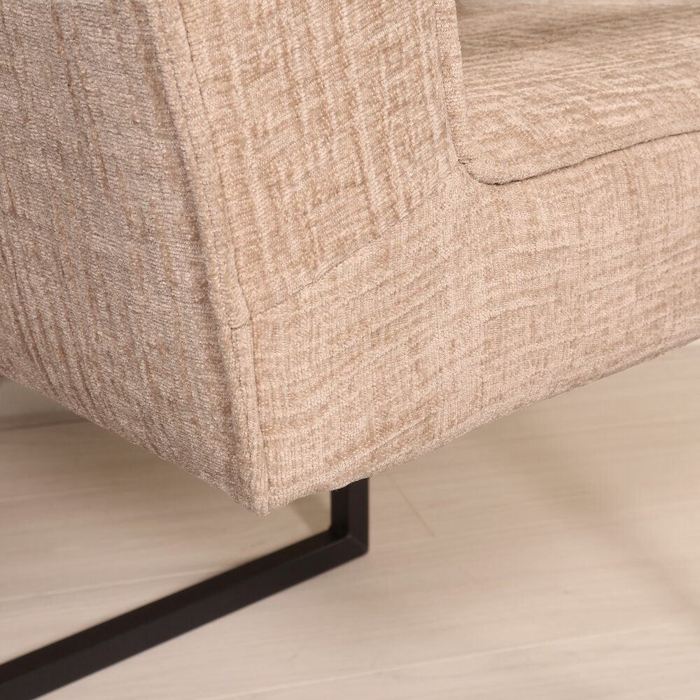 Eetkamerstoel met armleuning Milan beige chenille Eetkamerstoel met armleuning Milan beige chenille