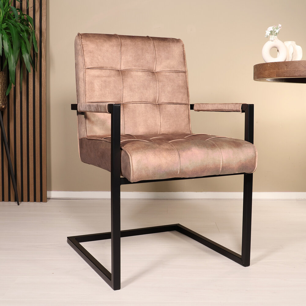 Eetkamerstoel met armleuning Milan beige velvet Eetkamerstoel met armleuning Milan beige velvet