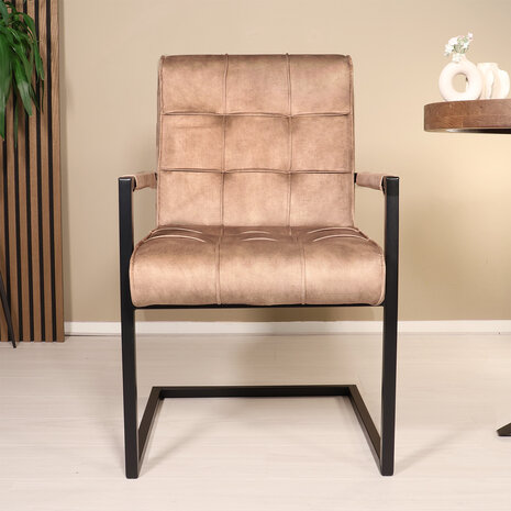 Lizzely Garden & Living Eetkamerstoel met armleuning Milan beige velvet Lizzely Garden & Living Eetkamerstoel met armleuning Milan beige velvet