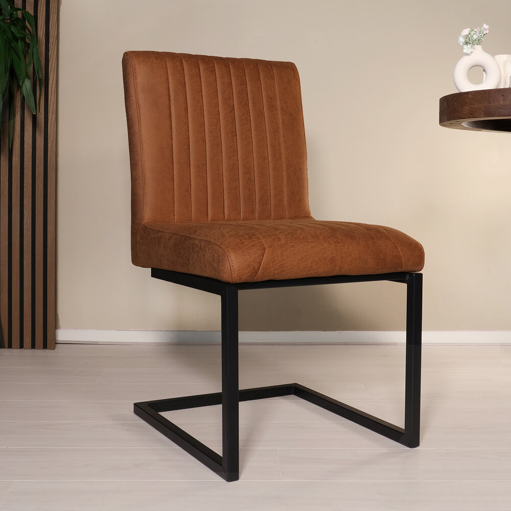 Eetkamerstoel Chester cognac microvezel Eetkamerstoel Chester cognac microvezel
