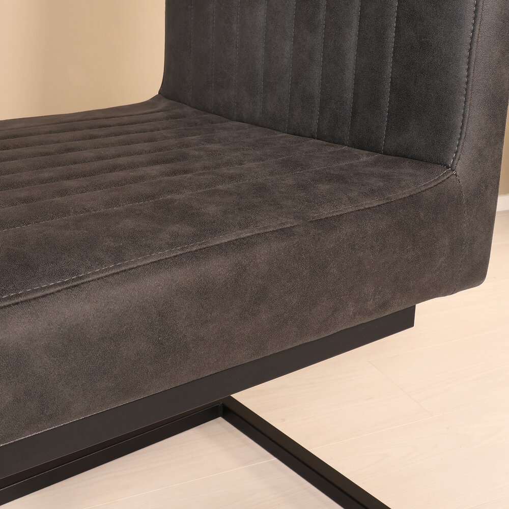 Eetkamerstoel Chester zwart microvezel