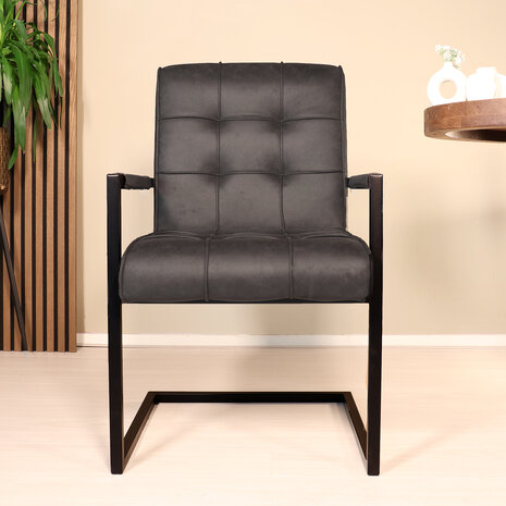 Lizzely Garden & Living Eetkamerstoel met armleuning Milan zwart industrieel Lizzely Garden & Living Eetkamerstoel met armleuning Milan zwart industrieel